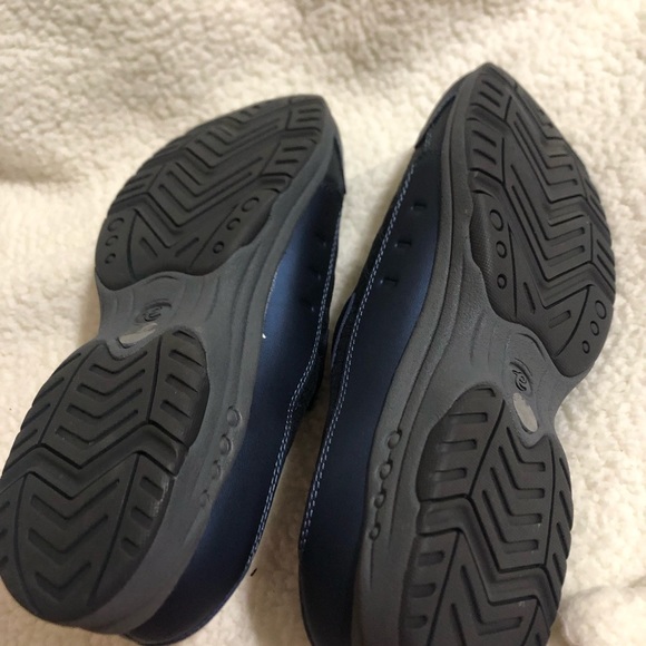 Easy Spirit Navy Slip On Shoes With Sparkle Detail Size 11 - Picture 7 of 7